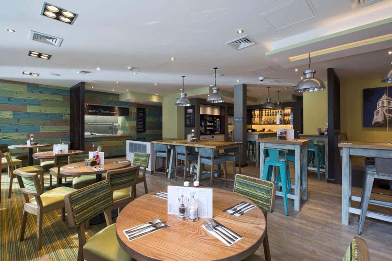 Premier Inn London Clapham Kültér fotó